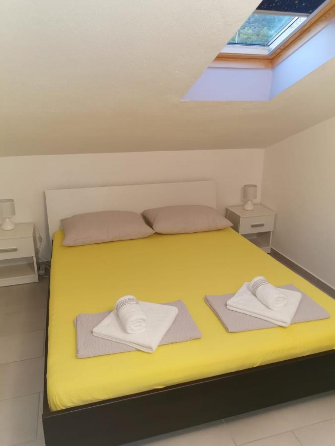 Apartman Sutalo Komarna Kültér fotó
