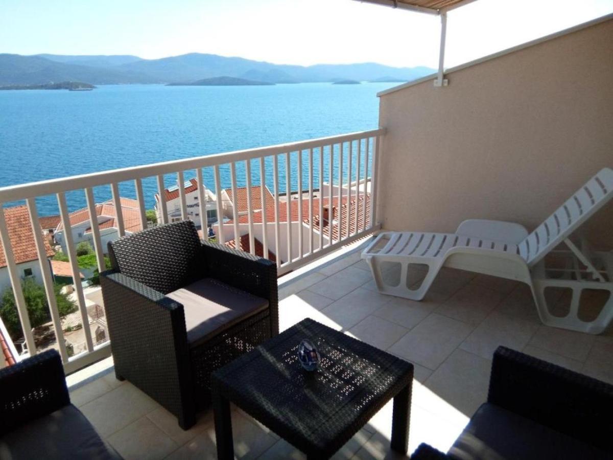 Apartman Sutalo Komarna Kültér fotó
