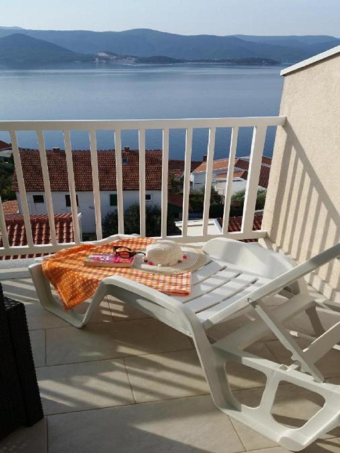 Apartman Sutalo Komarna Kültér fotó