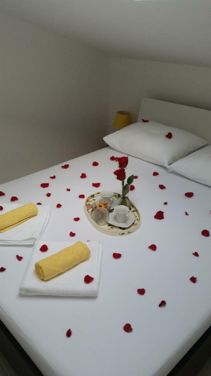 Apartman Sutalo Komarna Kültér fotó